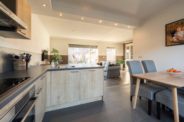 Medium property photo - Meidoornlaan 27, 4741 CK Hoeven